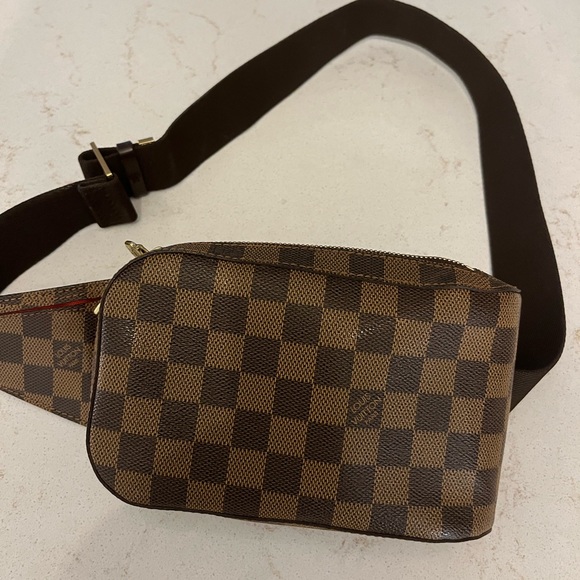 Louis Vuitton Waist Bag - Picture 2 of 6